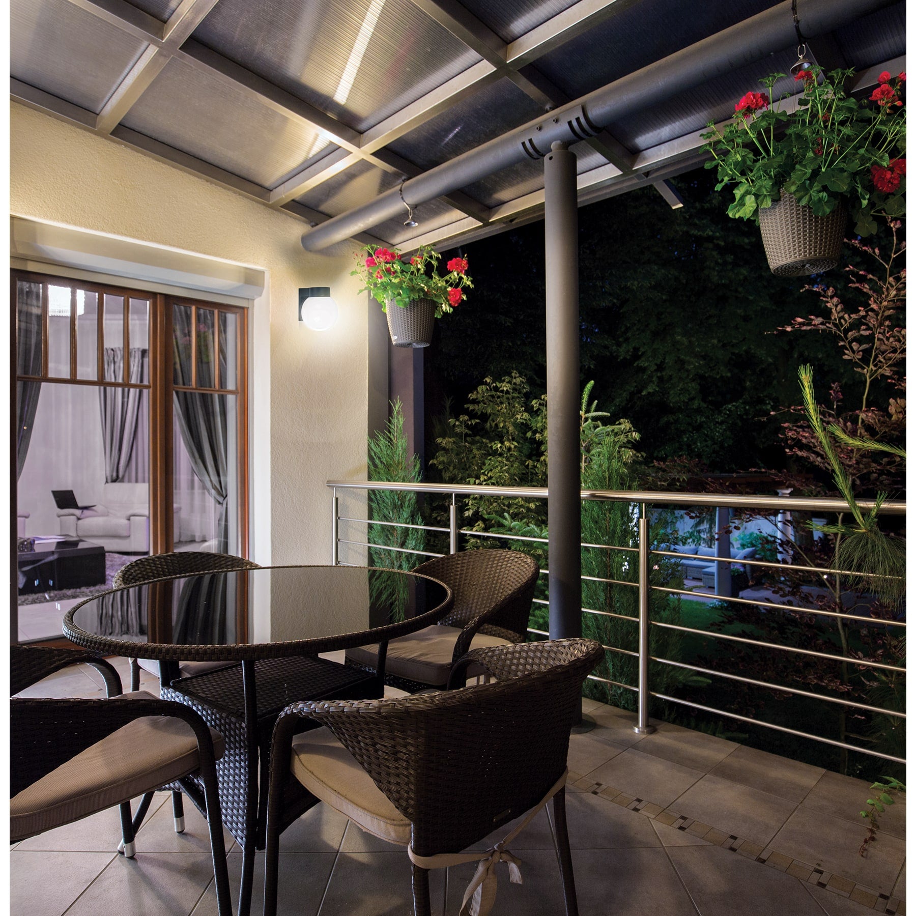 Arbotante de LED 8 W tipo globo luz cálida, VOLTECK