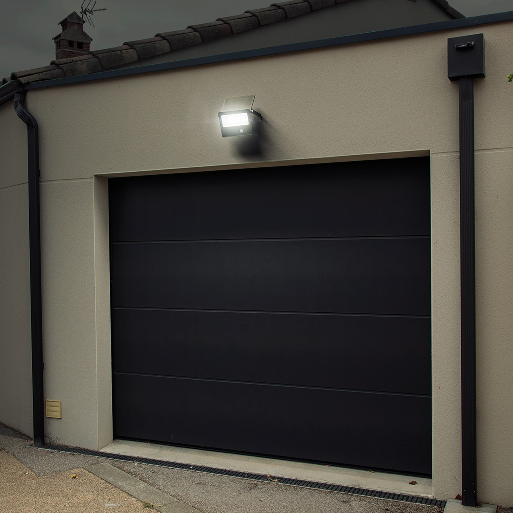 Luminario Solar LED 10W 6500K, sensor de movimiento, VOLTECK