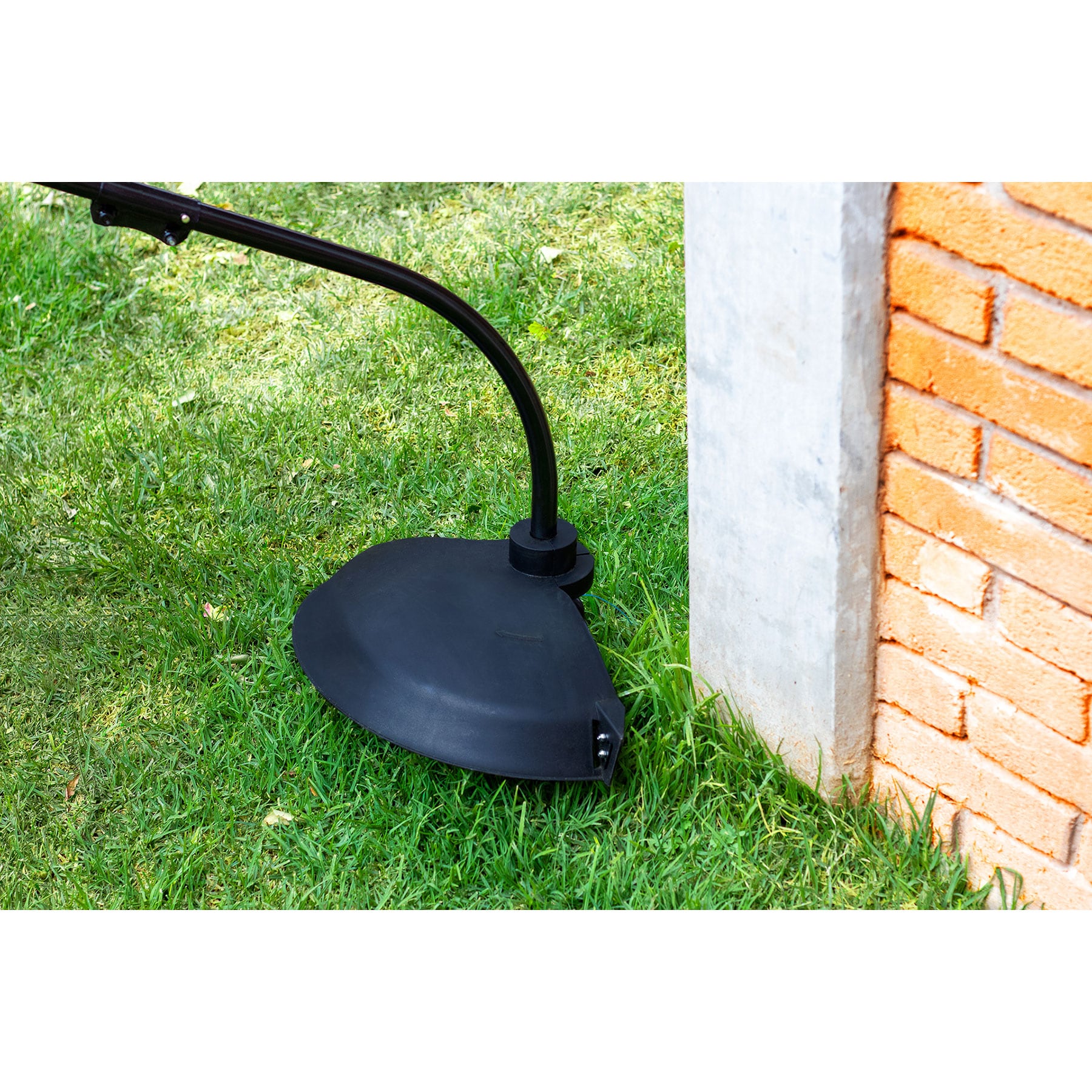 Desbrozadora eléctrica 600 W mango "D", 15" de corte