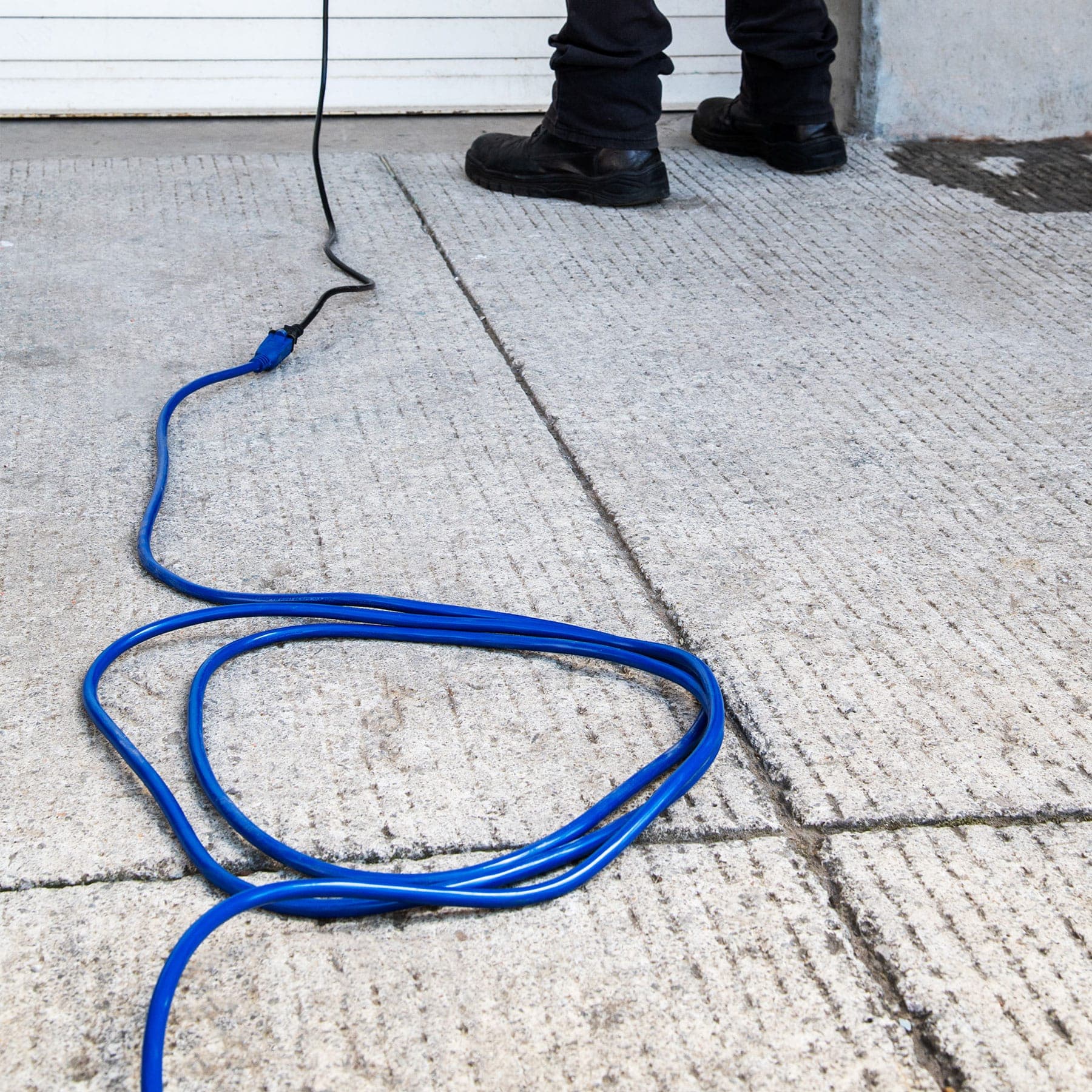 Extensión de uso rudo aterrizada 4 m 3x16 AWG, VOLTECK