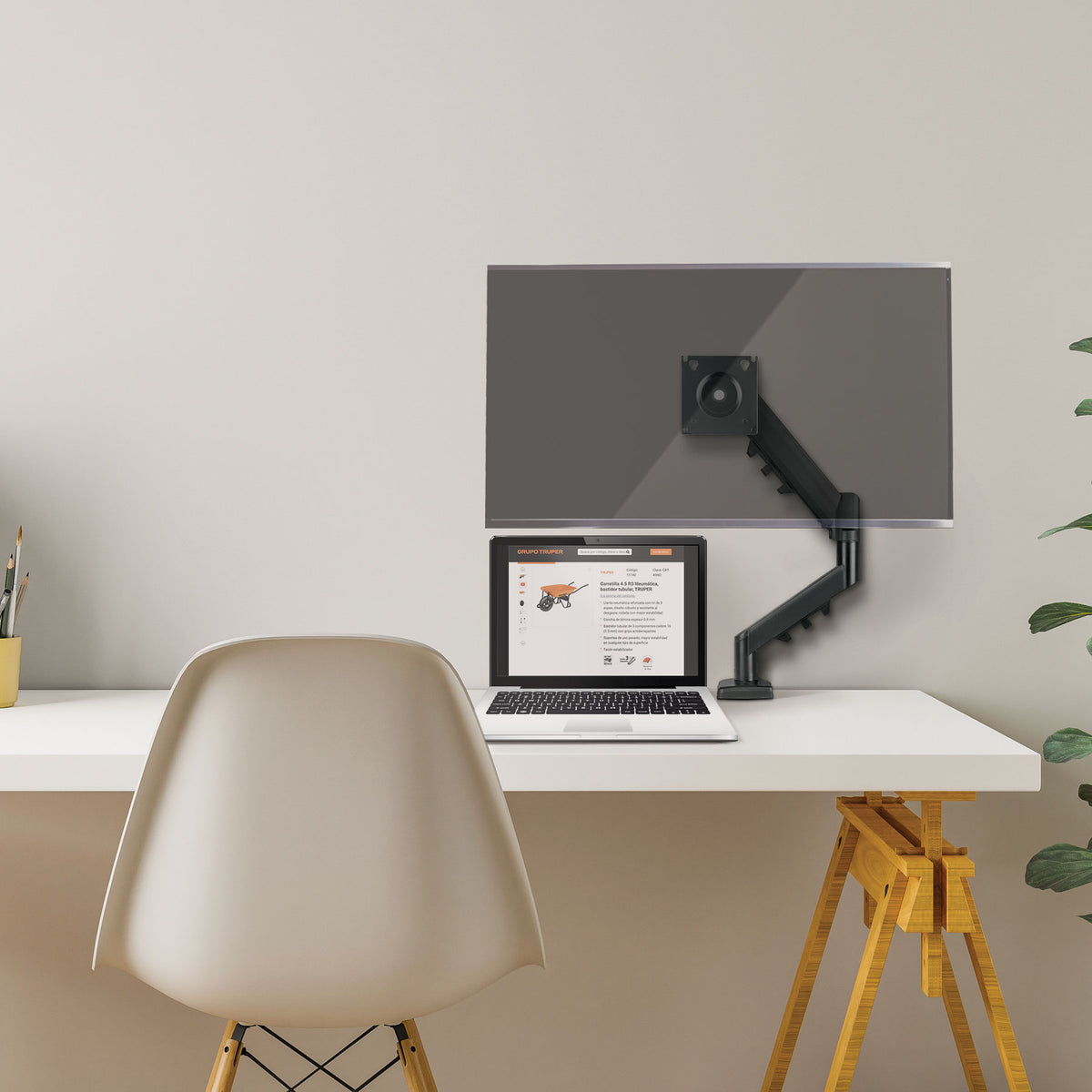 Soporte de escritorio para monitor de 13" a 32", VOLTECK